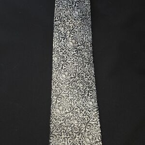 Elegant Black and Grey Patterned Men's Tie